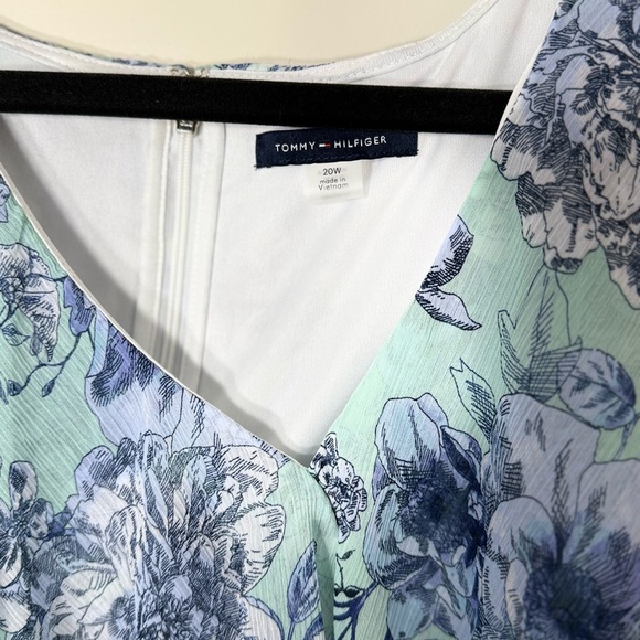 Tommy Hilfiger Women’s Blue & Green Belted Floral Dress Plus Size 20W - Picture 4 of 8